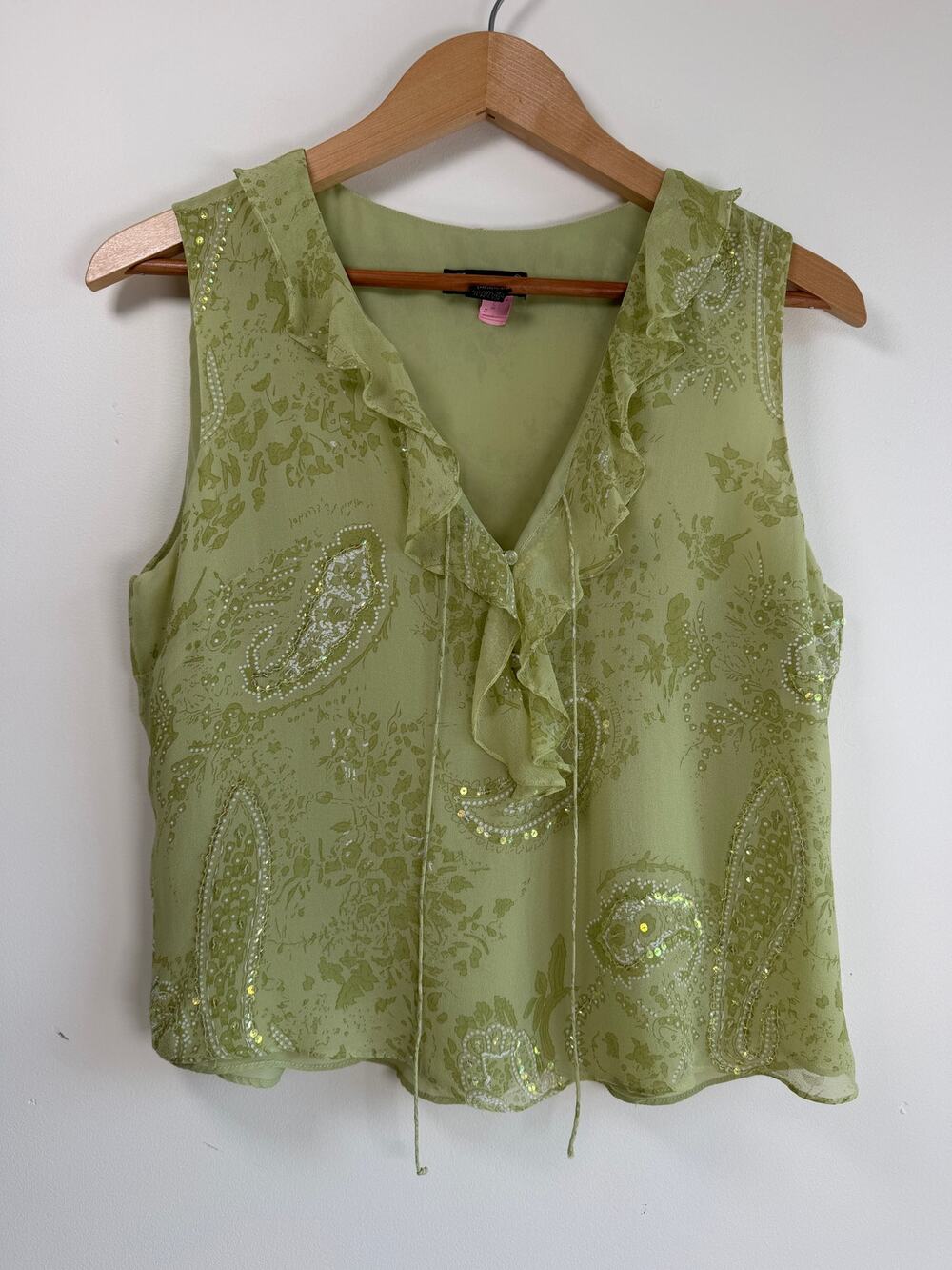 Vintage Y2K Silk Paisley Sequin Ruffle Blouse Green Sleeveless Boho Medium Fairy